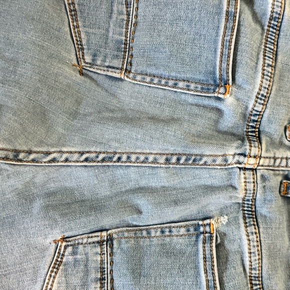 Tommy Bahama Blue Denim Relaxed Straight leg jeans - Picture 6 of 9